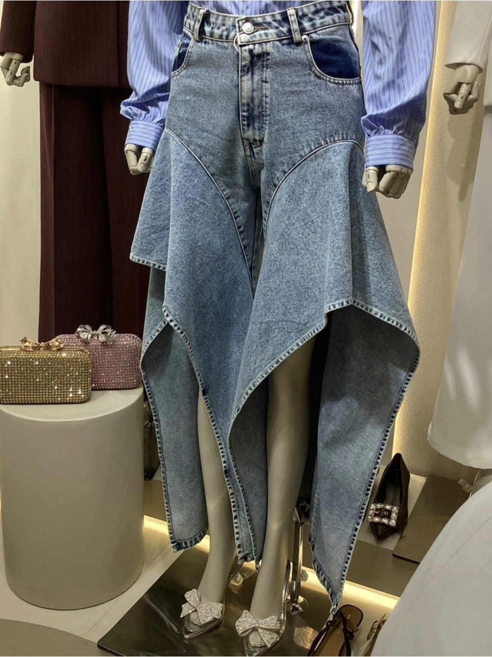 Front Slit Jeans - Picture 3 of 7